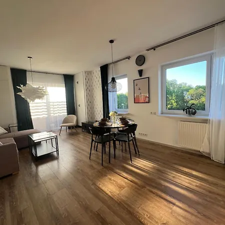 Apartment Klimatyczny Zlotniki *